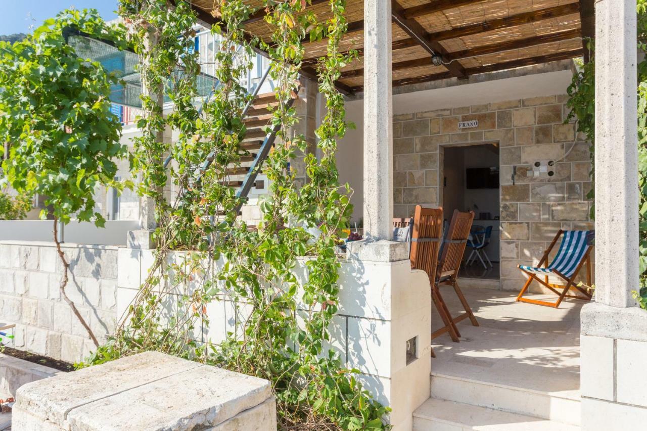 Nono Frano Apartment Prozura ภายนอก รูปภาพ
